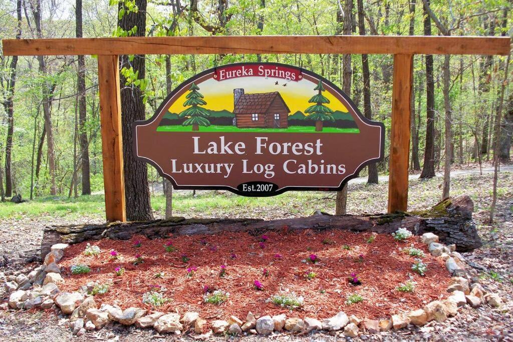 Villa Secluded Cabin In The Woods! 1 Story à Eureka Springs Extérieur photo